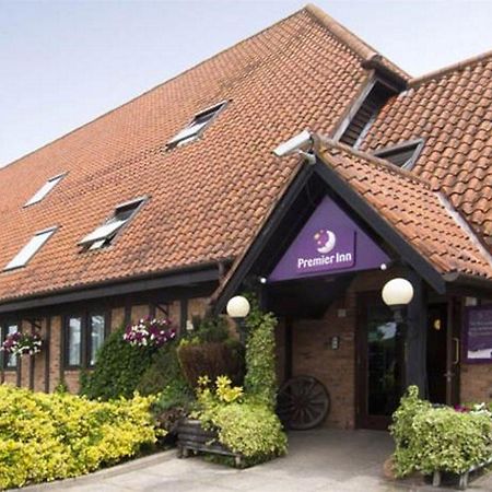 Premier Inn Milton Keynes South Esterno foto